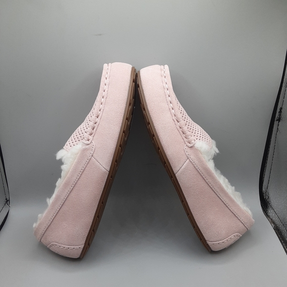 Pink Slippers - Picture 5 of 12